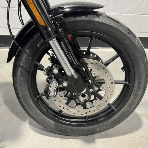 2026 Harley-Davidson® Low Rider® S Vivid Black Black Trim  FXLRS thumb 2