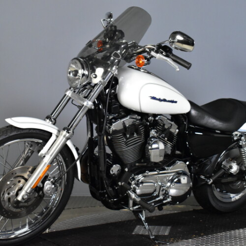 2006 Harley-Davidson® Sportster 1200 Custom thumb 0