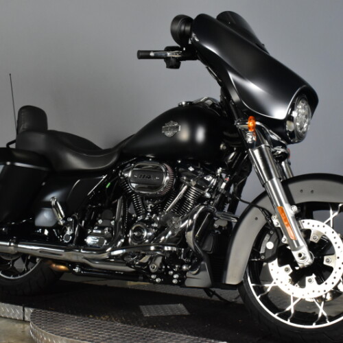 2022 Harley-Davidson® Street Glide® Special FLHXS thumb 2