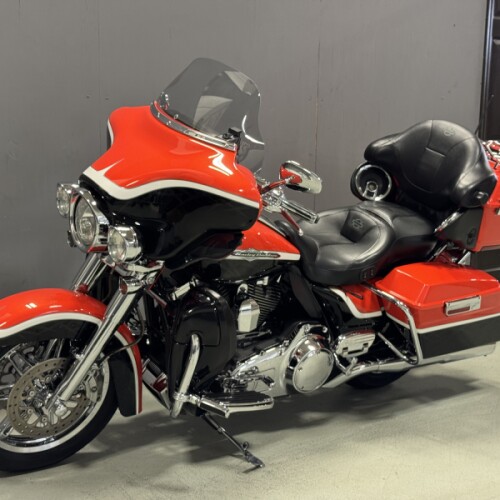 FLHTCUSE8 2012 CVO™ Ultra Classic® Electra Glide® thumb 0