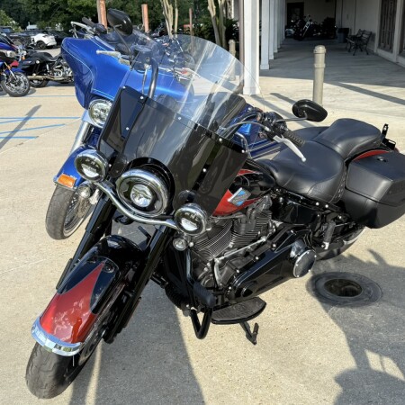 2025 Harley-Davidson® Heritage Classic thumb 2