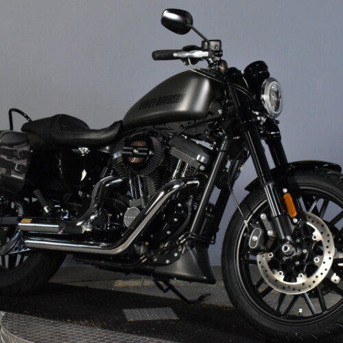 2018 Harley-Davidson® 1200 Custom XL1200C thumb 2