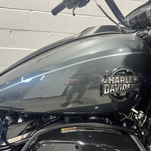 2026 Harley-Davidson® Road Glide Limited Iron Horse Metallic Black Trim FLTRXL thumb 3