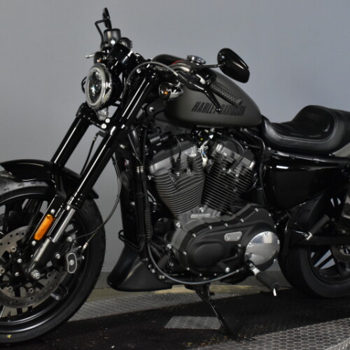 2018 Harley-Davidson® 1200 Custom XL1200C thumb 0