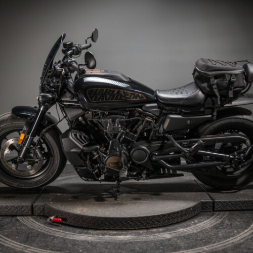 2021 Sportster® S (RH1250S) thumb 1