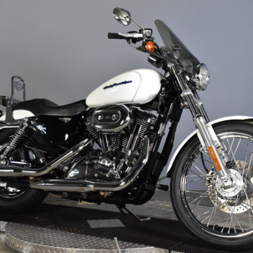 2006 Harley-Davidson® Sportster 1200 Custom thumb 2