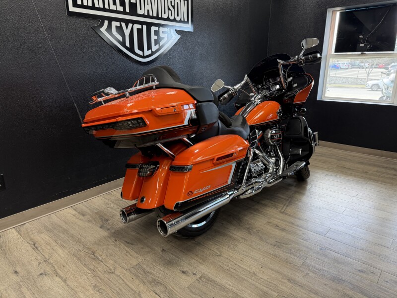 2022 Harley-Davidson® CVO™ Road Glide® 