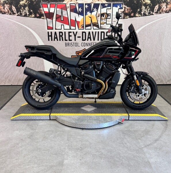 2025 RA1250ST Pan America® 1250 ST