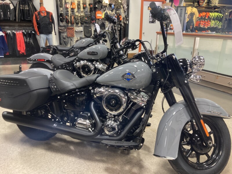 2026 Harley-Davidson® Heritage Classic Dark Billiard Gray Black Cast Wheels