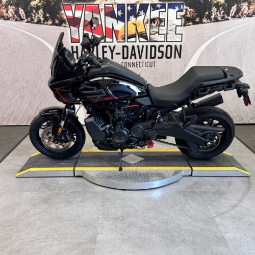 2025 RA1250ST Pan America® 1250 ST thumb 0