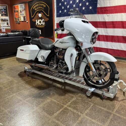 FLHXS 2017 Street Glide® Special thumb 2