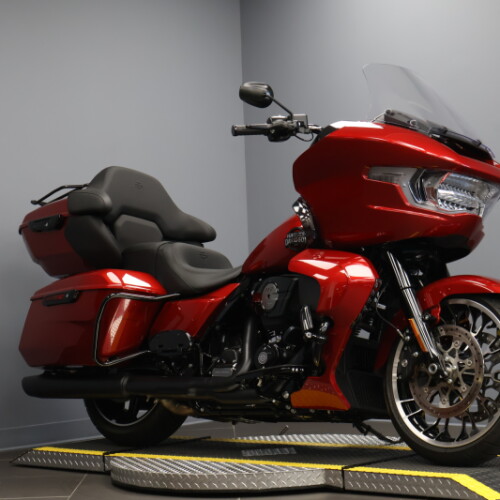2026 Harley-Davidson® Road Glide Limited FLTRXL thumb 3