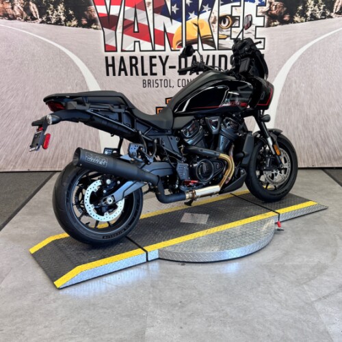 2025 RA1250ST Pan America® 1250 ST thumb 3