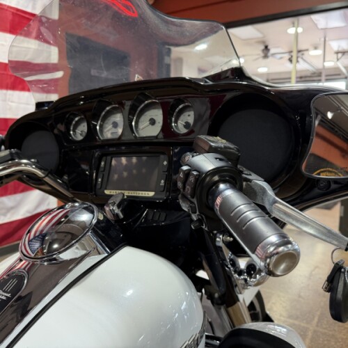 FLHXS 2017 Street Glide® Special thumb 1