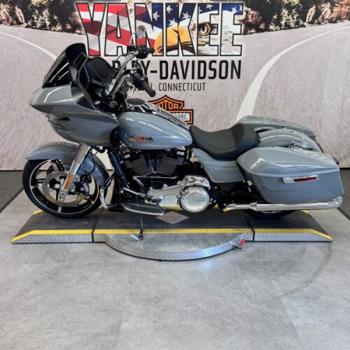 2026 FLTRX Road Glide® thumb 0
