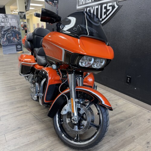 2022 Harley-Davidson® CVO™ Road Glide®  thumb 3