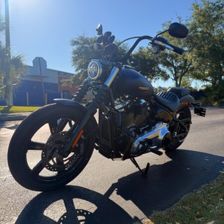 FXBB 2025 Street Bob™ thumb 1