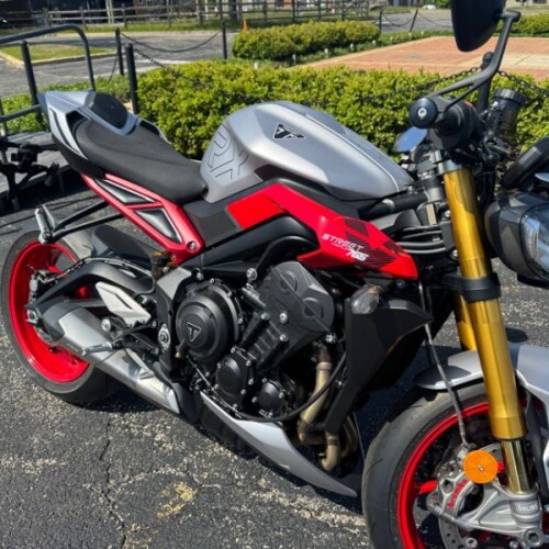  2026 STREET TRIPLE RX thumb 1