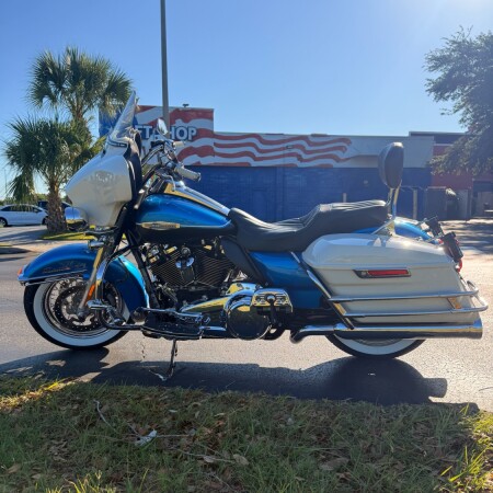 FLH 2021 Electra Glide® Revival™ thumb 1