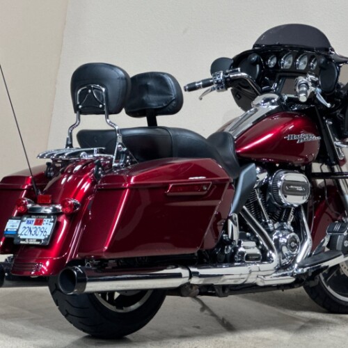FLHXS 2017 Street Glide® Special thumb 2