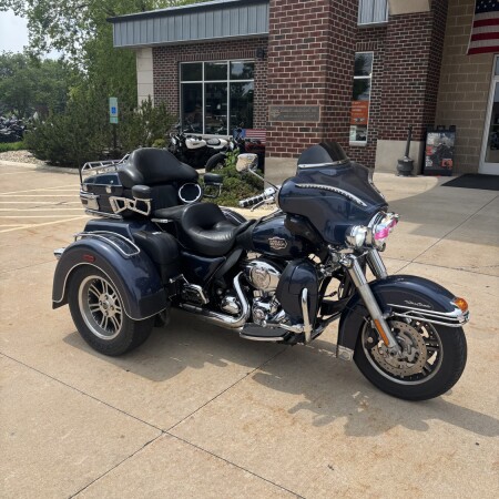 2009 Tri Glide Ultra Classic thumb 3