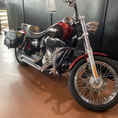 FXDC 2012 Super Glide® Custom thumb 2