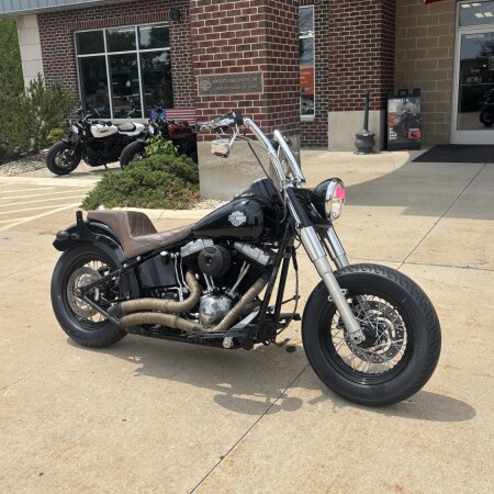 2014 Harley-Davidson® Softail Slim® Vivid Black thumb 3