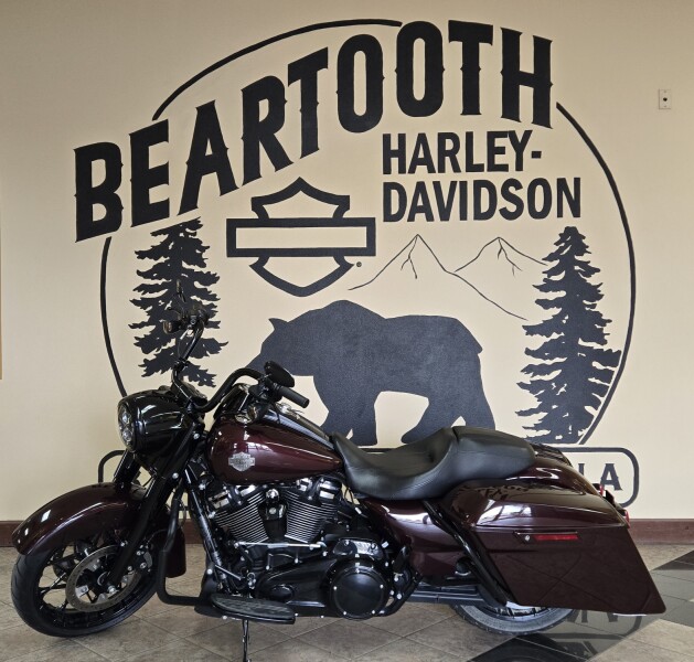 2022 Harley-Davidson® Road King® Special Midnight Crimson