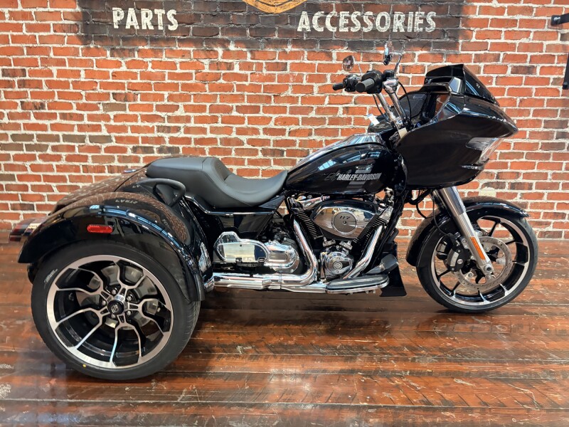 FLTRT 2026 Road Glide 3