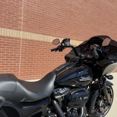 2024 Harley-Davidson® Road Glide® 3 Vivid Black Black Trim thumb 0