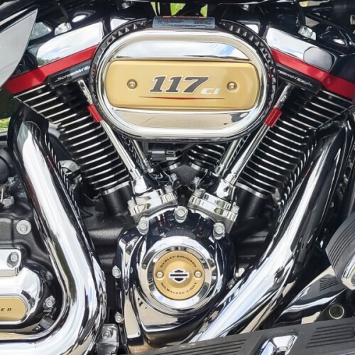 Harley-Davidson® CVO™ Road Glide® LTD Anniversary 2023 thumb 2