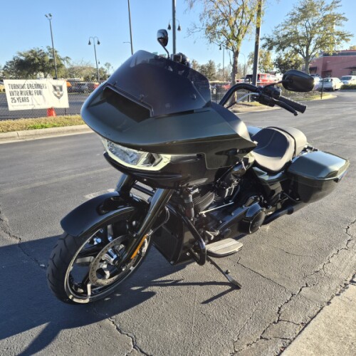 FLTRX 2026 Road Glide® thumb 1