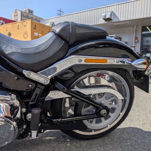 ［グーバイク掲載車］2022 ファットボーイ 114 ／Vivid Black thumb 1