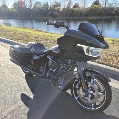 FLTRX 2026 Road Glide® thumb 2