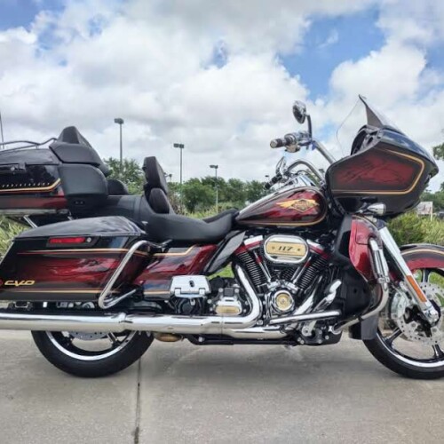 Harley-Davidson® CVO™ Road Glide® LTD Anniversary 2023 thumb 3