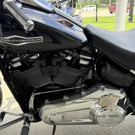2019 Harley-Davidson® Sport Glide™ thumb 1