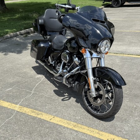 2022 Harley-Davidson® Street Glide® Special thumb 2