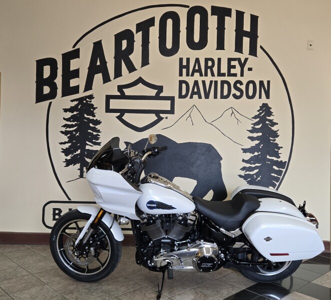 2026 Harley-Davidson® Low Rider® ST White Onyx Pearl Chrome Trim