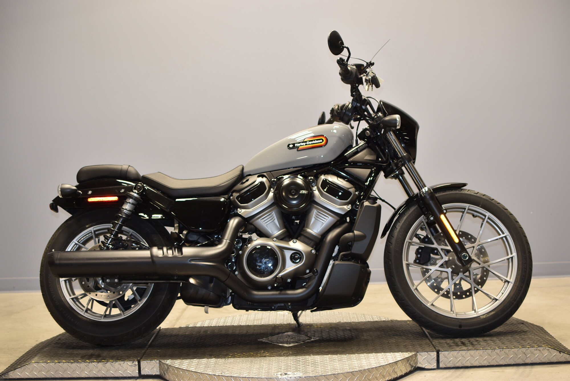 2009 Harley-Davidson® Sportster® 883 Low XL 883L | Avalanche