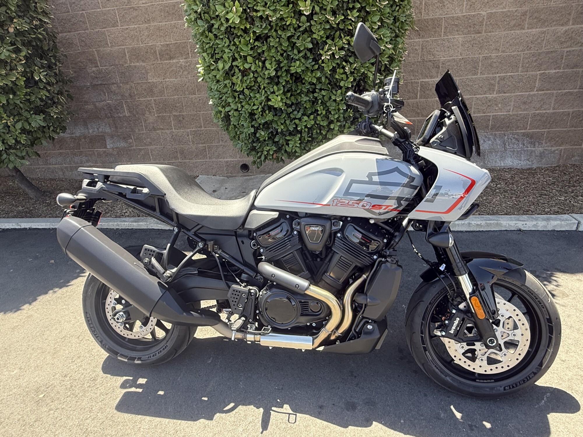 RA1250ST 2026 Pan America® 1250 ST
