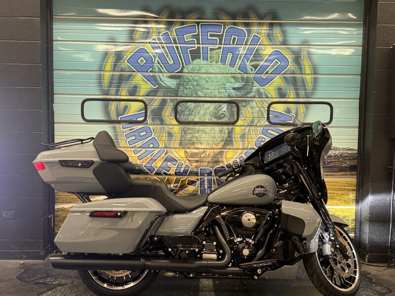 2026 Harley-Davidson® Street Glide Limited Dark Billiard Gray Black Trim