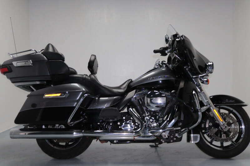 2014 Harley-Davidson® Electra Glide® Ultra Classic® Grey Colorblocked