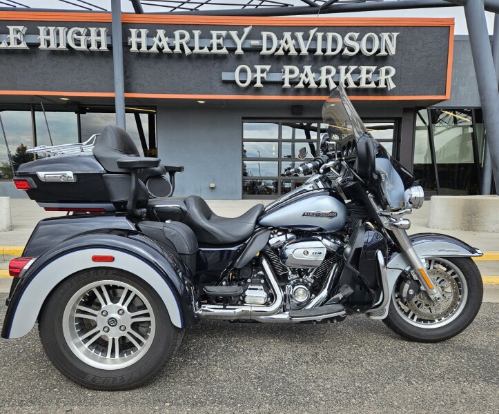 2020 Tri Glide® Ultra FLHTCUTG