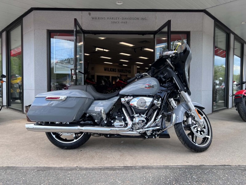 2026 HARLEY-DAVIDSON FLHX STREET GLIDE in Dark Billiard Gray with Chrome Trim