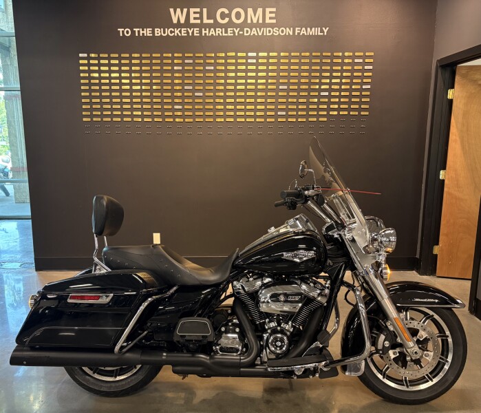2017 Harley-Davidson® Road King® Vivid Black
