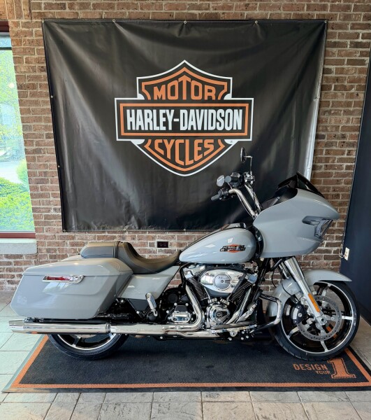 2025 Harley-Davidson® Road Glide® Billiard Gray