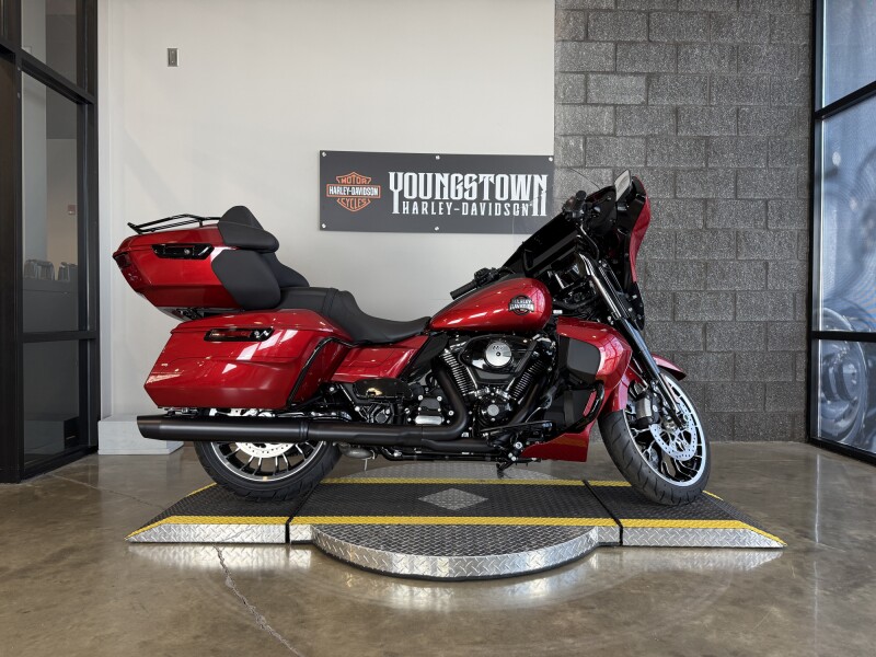 2026 Harley-Davidson® Street Glide Limited FLHXL