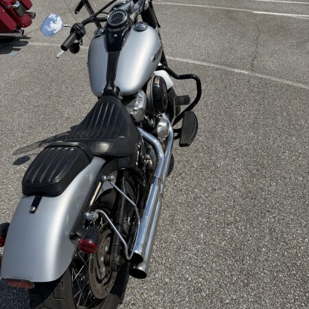 2020 Harley-Davidson® Softail Slim® Barracuda Silver Denim thumb 3