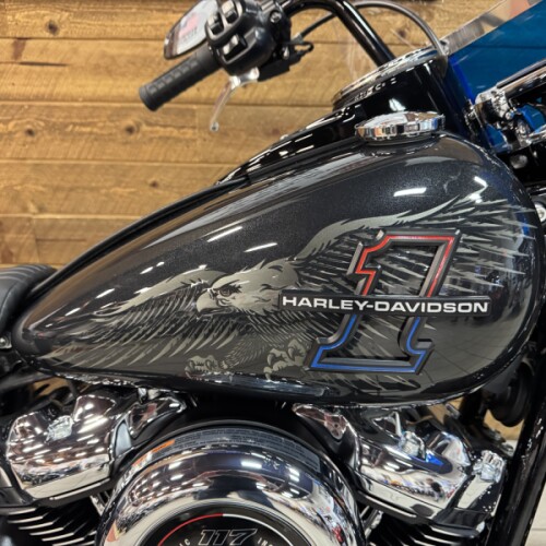 2026 Harley-Davidson® Heritage Classic Midnight Ember w/Laced Wheels FLHC thumb 3