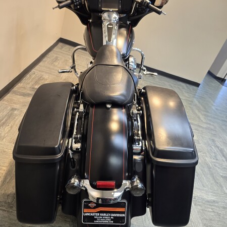 2016 Harley-Davidson® Street Glide® Special Black Denim FLHXS thumb 2